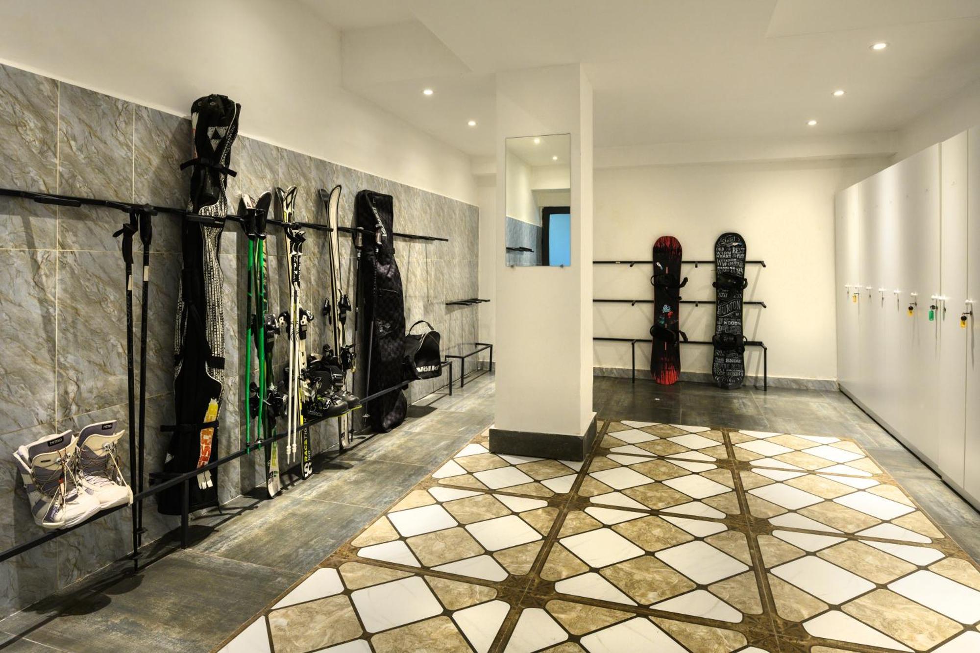 Aurora Resort, تساجكادزور المظهر الخارجي الصورة