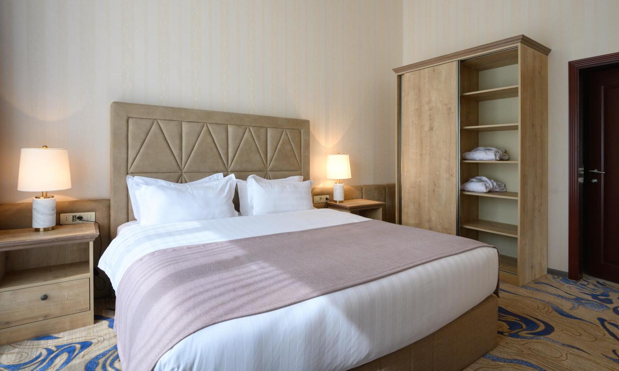 Aurora Resort, تساجكادزور المظهر الخارجي الصورة