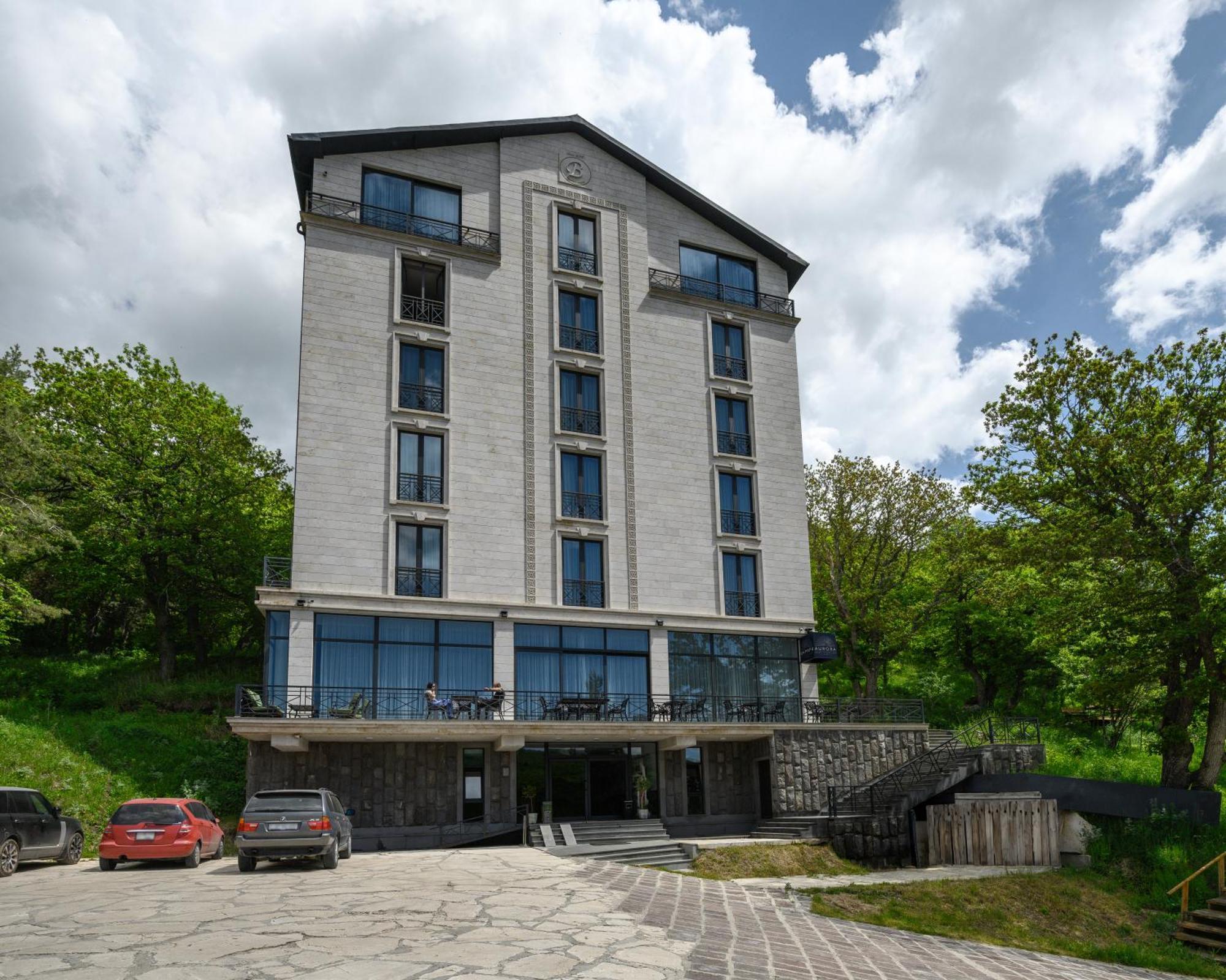 Aurora Resort, تساجكادزور المظهر الخارجي الصورة