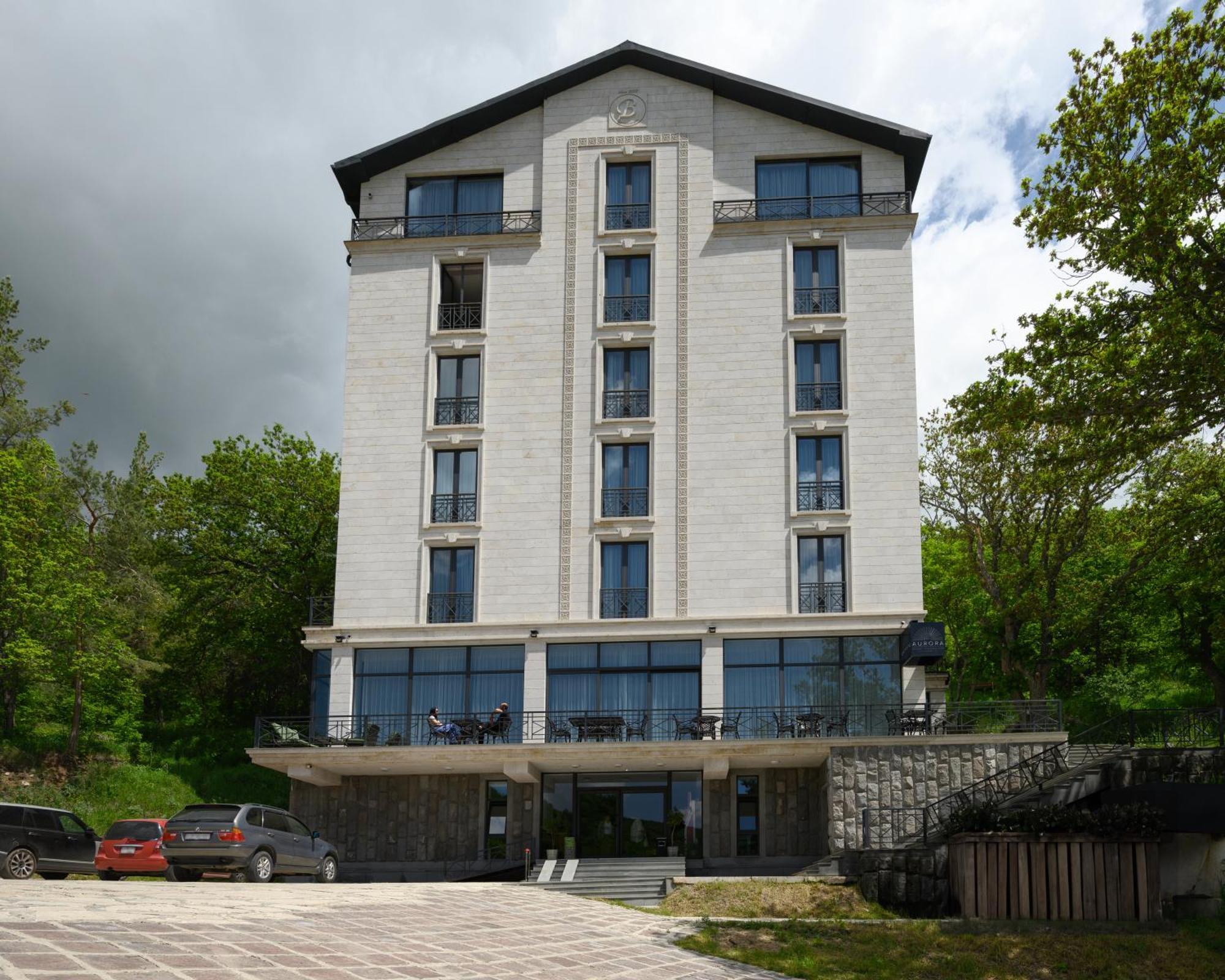 Aurora Resort, تساجكادزور المظهر الخارجي الصورة