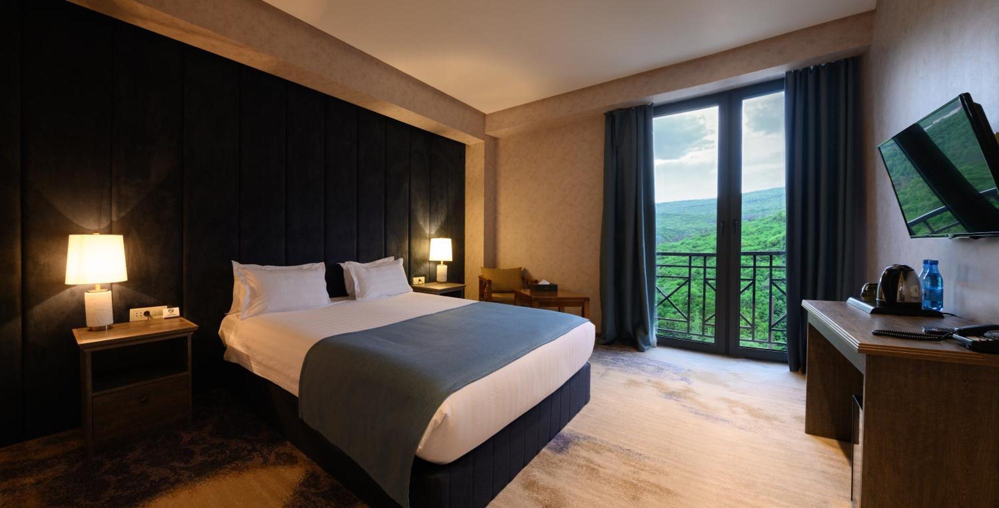 Aurora Resort, تساجكادزور المظهر الخارجي الصورة